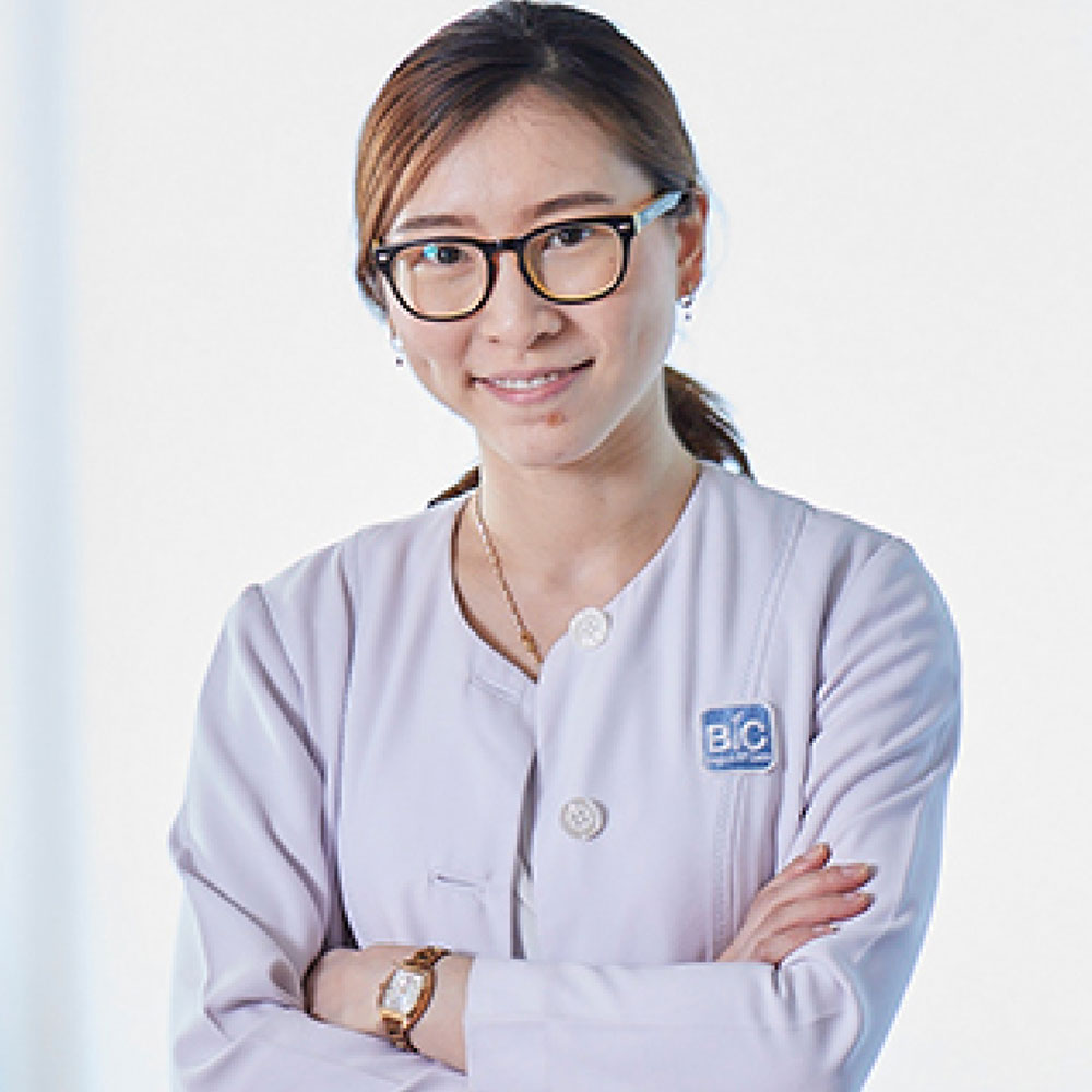 Dr. Warittha Sakulsaengprapha M.D.