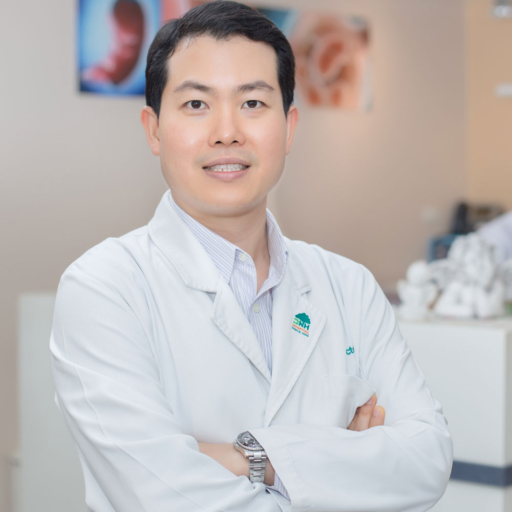 Dr. Piphat Jongkolsiri M.D.