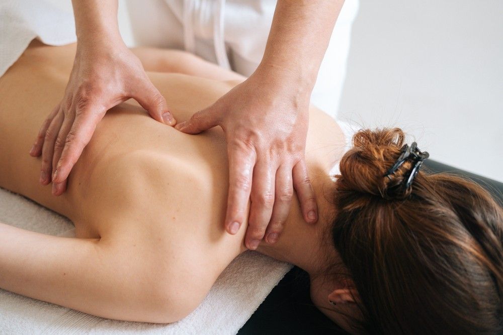 Difference Between “General Massage” and “Anatomy & Wellness Massage”